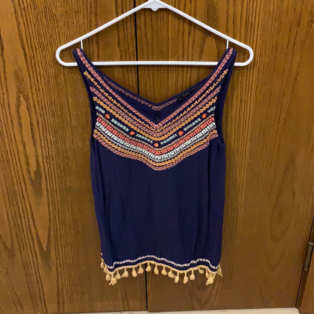 Tank top with small tassels